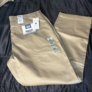 Dockers Straight Fit Khaki Pants Lux Cotton Stretch